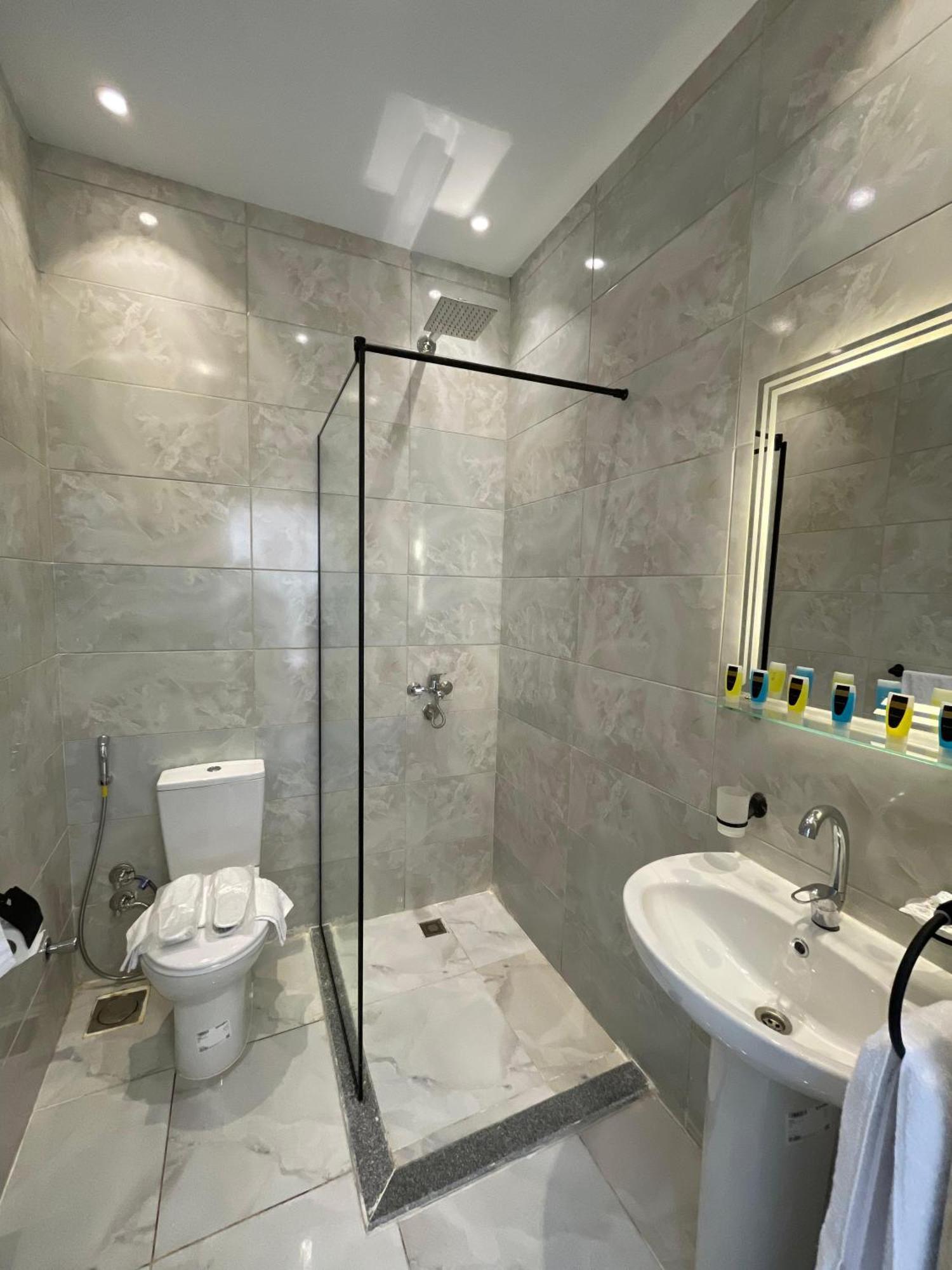 New Glamour Pyramids Hotel Kafrat al Jabal ภายนอก รูปภาพ
