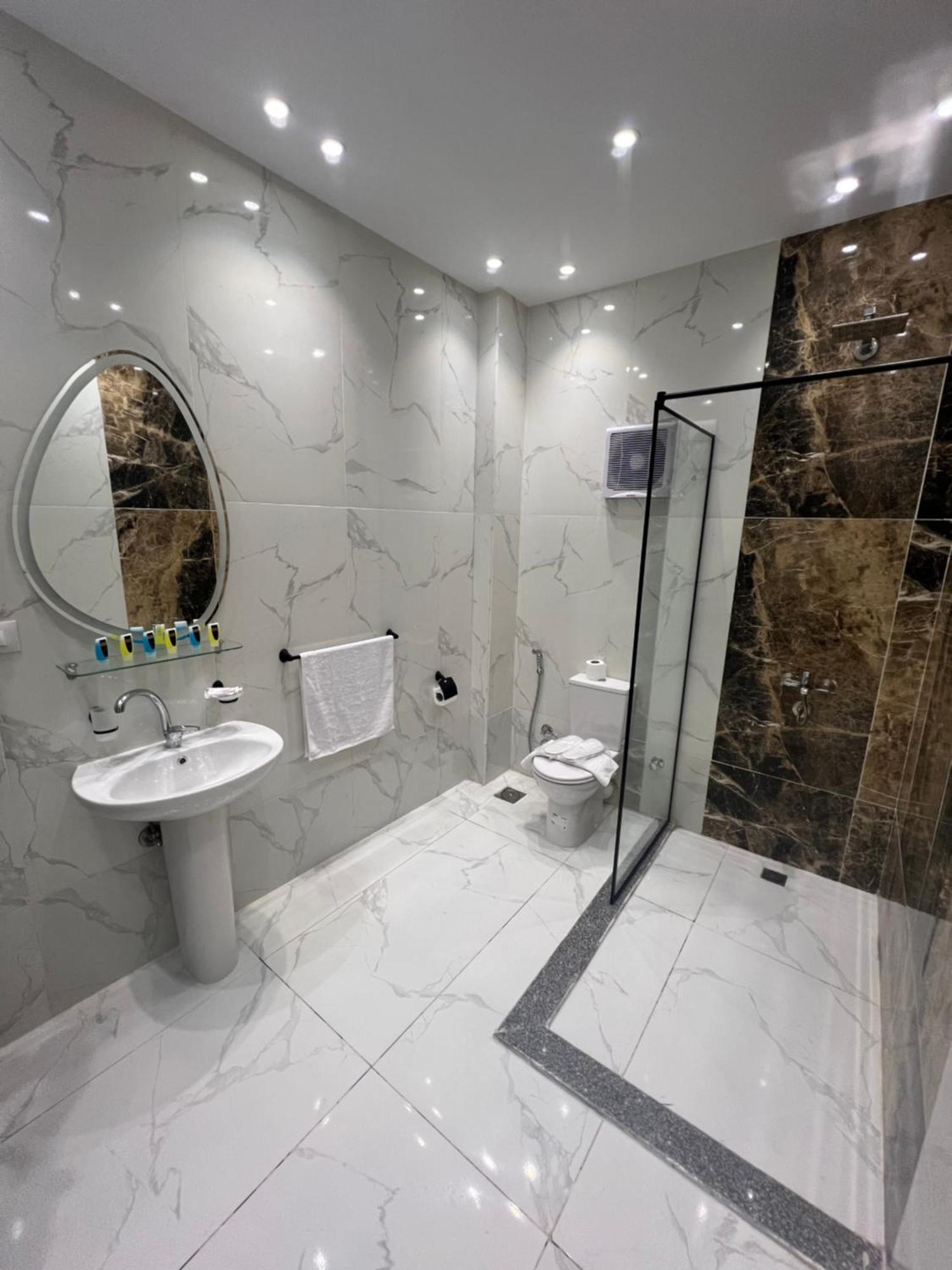 New Glamour Pyramids Hotel Kafrat al Jabal ภายนอก รูปภาพ